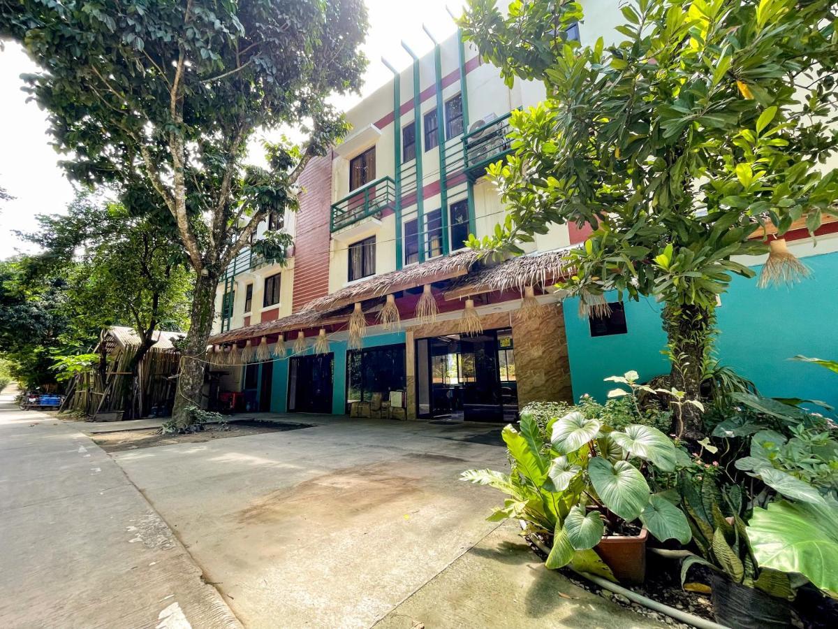 Amos Pili Tree Inn El Nido Exterior foto