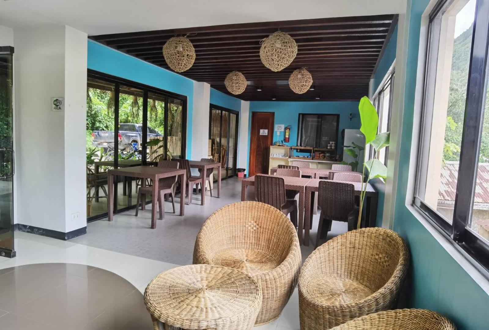 Amos Pili Tree Inn El Nido Exterior foto